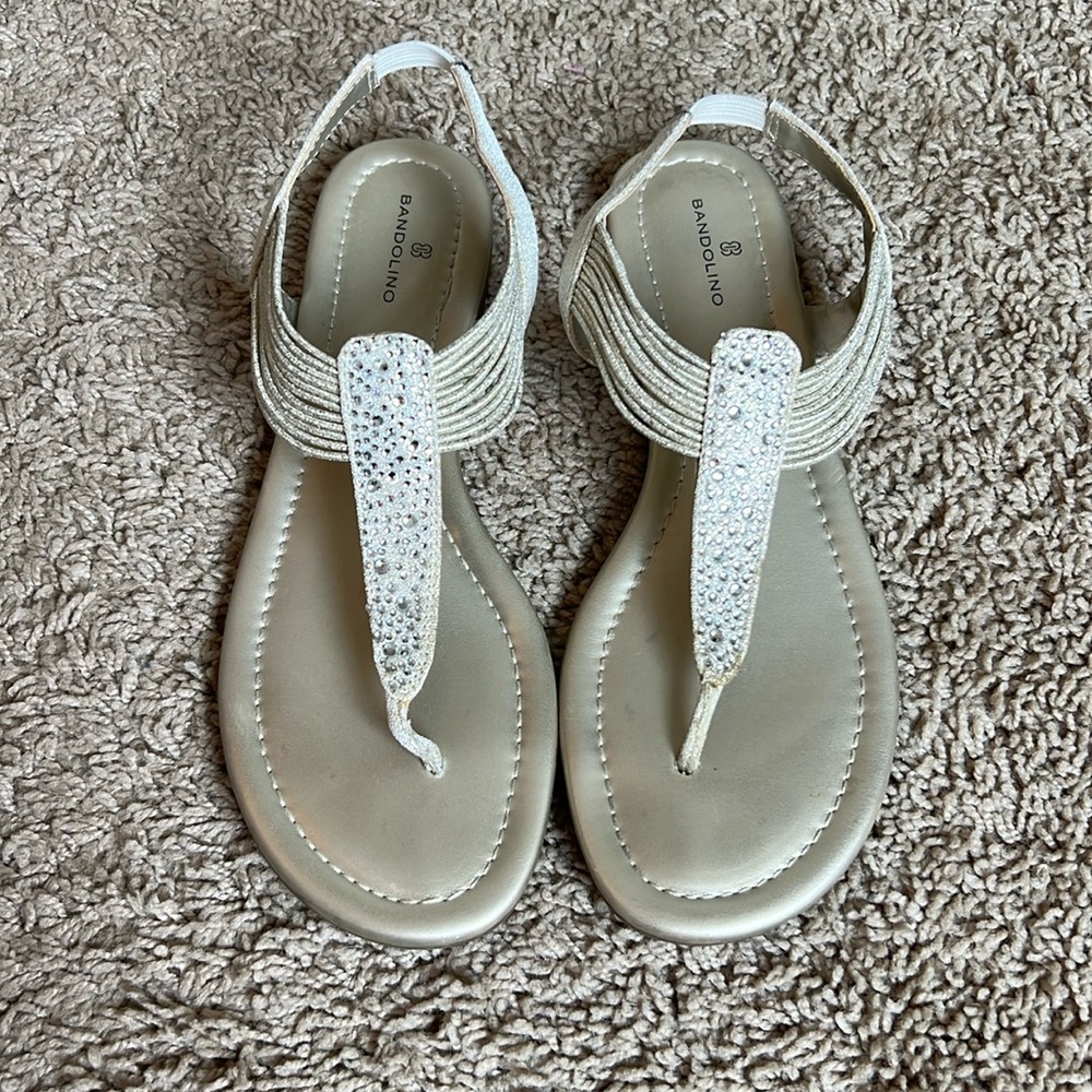 Bandolino slip-on sandals